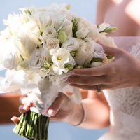 @carousel_weddings_events shared a photo on Instagram: “"If I had a flower for every time I thought of you, I could walk in my garden forever." 🌺” • Feb 2, 2015 at 10:05am UTC