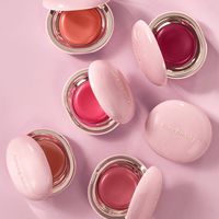 A breakthrough, mistake-proof, liquid-like cream blush that melts into a second skin for the most natural-looking wash of soft-focus color. This first-of-its-kind water-resistant blush combines pigments with a non-greasy blend of weightless oils and spherical powders for a natural flush you can't mess up. The ultralightweight, liquid-like cream melts on contact and blends to a smooth, satin finish that won't cake, crease, or clog pores.