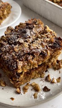 One-Pan Easy Almond Croissant Baked Oatmeal - FitFan