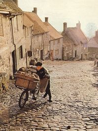 Storm Emma creates picture perfect moment on 'Hovis Hill' street | Daily Mail Online