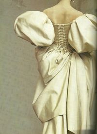 a regal wedding dress