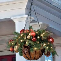 40  Gorgeous Christmas Porch Decorations Transforming Your Entryway!