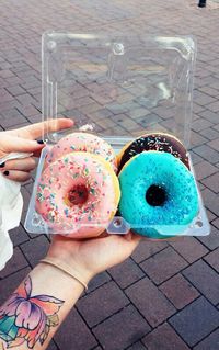 mmmm doughnuts <3