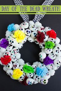 @dimprovised made the perfect Day of the Dead wreath using plastic skull eggs!! All it took was a few hand-drawn embellishments with Sharpie markers to transform them into colorful Day of the Dead sugar skulls. Get the step-by-step on our blog.