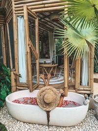 Hideout, Bali - Sara Sieppi  #outdoorbathtubrustic #Balinesebathoutdoorshowers