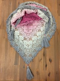 Ravelry: Clara Shawl pattern by Kirsten Bishop