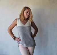 Crochet the perfect everyday tank top with this free crochet pattern. All you need is DK weight yarn and a 5.5 mm crochet hook. The perfect pattern to make for you or as a gift