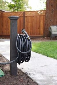 Simple DIY: Hose Holder - simply organized