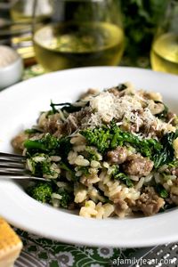 This Sausage and Broccoli Rabe Risotto is a delicious one-pot meal with fantastic flavor! #LagostinaRisottoRecipe