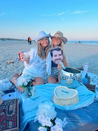 BACHELORETTE 💍⭐️💗 beach picnic in Charleston, South Carolina - Pizza, wine, cake