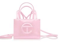 TELFAR SHOPPING BAG SMALL BALLERINA Please be aware that this product will be coming from the US, please allow up to 3 weeks for shipping.