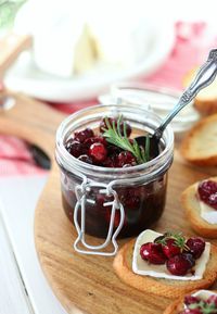 How to Make Cranberry Brie Topping for Crostini - Christmas Party Recipe - Holiday Appetizer