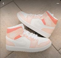 Shoes#nike,pink,tan,white