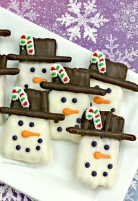 Easy to make Pretzel Snowman