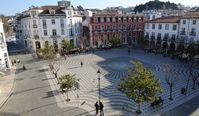 Five iconic Portuguese squares