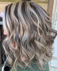 Chunky highlights never looked so good 😍 #chunkyhighlights #hairgoals #modernsalon #behindthechair #olaplex #hairoftheweek… | Instagram