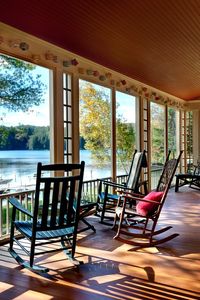 I could cope with a verandah &  the view to go with it. georgianadesign: Summer house on Lake Fairlee, VT. Smith & Vansant Architects.