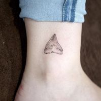 These designs are typically small in size and can be placed on any part of the body Web simple and small shark tattoos Web in this article we’ll explore some of the best small shark tattoo ideas .. Details of Shark Tooth Tattoo Small 40 Designs For Men King Of The Waters, click this link: view details