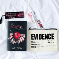 🔪 Serial Killer Romance 🔪 Happy Tuesday, book lovers! 📚✨ 💭 Do you read serial killer romances? They’ve honestly been my whole personality this year 😂 If you haven’t picked up The Mindfck Series yet, I highly recommend it—it’s the perfect blend of romance and murder! 🛍️ You can grab this Evidence Bag pouch and the Romance with a Side of Murder aluminum bookmark in my shop! (link in bïo) . . . . . . . . . . 🏷: #BookishMerch #SerialKillerRomance #CMOwens #MindFck #StAbby #DarkRomanceLover ...