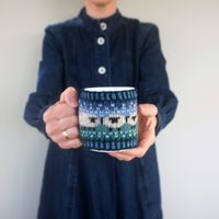 I Spy Sheep On This Baa-ble Knitted Mug Cosy … Cute and Sophisticated Too! | KnitHacker