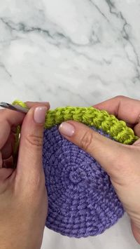 Learn to Crochet: Star Stitch Border - Fun decorative border to add to your projects. Works up great especially for round projects like coasters.