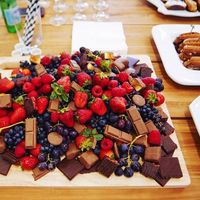 That's what I call a sweets platter! Is it weird I went in for the fruit first? So lush! (But of course I had some chocolate too) #bloggerduties #spoilt