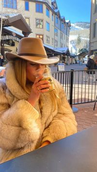 Colorado, mountains, winter, fur coat, cowgirl hat