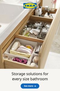 You may have no bathroom counter space, but you can fight the clutter with these bathroom drawer organization ideas.