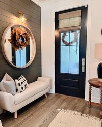 【﻿Ｋａｔｈｙ】 on Instagram: "Still one of my favorite projects to date is this front door! 🚪🤎 * * * * * #jeldwen #frontdoor #entry #entrywaydecor #homedecor #homedesign #homesweethome #shiplap @wendybellissimo"