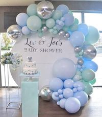 WeBalloonz on Instagram: “It was a pleasure creating this stunning look with @dreamcreations_designs I’m in love with that mint pillar 💙 Design and Styling |…”