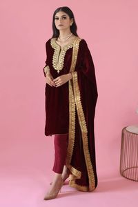 Buy Daljit Sudan Maroon Velvet Embroidered Kurta Set Online | Aza Fashions