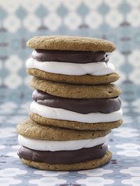 S'mores Whoopie Pies