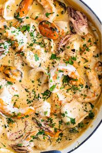 Creamy garlic seafood pasta - Simply Delicious