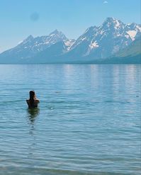 #montana #glaciernationalpark #lake #mountains #aesthetic #summer #recreate #pic #instagram