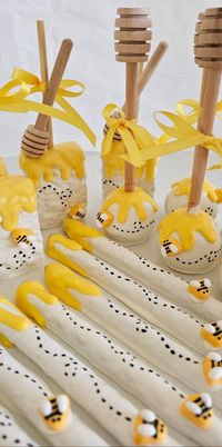 18 Winnie the Pooh Honey Bee Cake Pops With Honey Stick please Read Full Description - Etsy