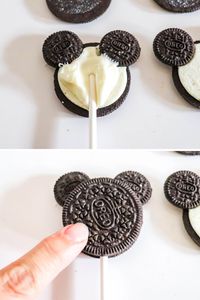 Disney lovers will go nuts over these Mickey Mouse Oreo pops! A chocolate covered Oreo that looks like a Mickey or Minnie mouse head. A must make holiday dessert that requires no baking and is kid friendly.