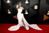 Taylor Swift in custom Schiaparelli