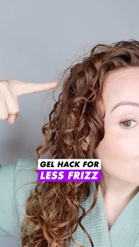 HACK TO PREVENT FRIZZ + ADD HOLD 💪 This technique was coined as “smasters” by a curly on Reddit years ago I believe, and it’s such a good … | Instagram