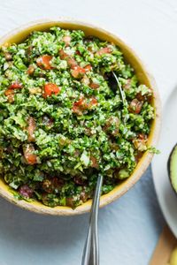 Lebanese Tabbouleh Salad: This traditional Lebanese Tabbouleh Salad recipe is a fresh Mediterranean appetizer made with bulgur, parsley, mint and very finely chopped vegetables