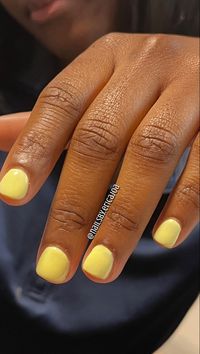 Short Acrylic Overlay with a Pastel Yellow Gel Polish •(@nailsby.ericajoa) • Tap For More •