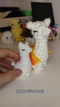 Follow along to make this awesome amigurumi alpaca! If you want a great starter kit check the link in my bio! Video credit: endmade.crochet