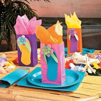 Impress your guests with a memorable party goodies. Click to learn how you can make these Flip Flop Treat Bags.