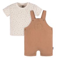 Our adorable gender-neutral baby overall romper set is the perfect outfit for your little one to enjoy sunny, fun-filled days. The romper is made from 100% cotton gauze for a light, breathable fit, keeping your baby boy or baby girl comfortably cool while they play. The t-shirt is crafted primarily from cotton peached jersey for a gentle stretch that moves with your little one, while the soft, ribbed neckline has spandex blended in for extra ease of movement. Perfect for play dates and daily err