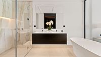 Black & White Bathroom Design