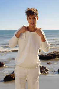 Cameron Dallas wears the Spring 2016 Calvin Klein Jeans Limited Edition pull-on hoodie. #mycalvins