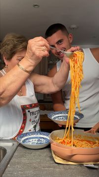 30min · 2 servings  Pasta with cherry tomatoes  INSTRUCTIONS   • Put oil in a pan  • Chop the garlic   • Slice cherry tomatoes and add to pan  • Add bicarbonate soda, chilli flakes, sugar and basil  • Pour the cooked spaghetti into the saucepan   • Mix it all  Enjoy !