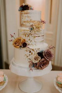 30 Fall Wedding Cakes