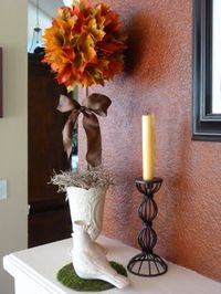 Bargain Bound: Fall Topiary Easy, inexpensive yet very elegant looking.