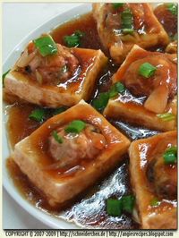 Pan-Fried Stuffed Tofu With Oyster Sauce via Angie's Recipes