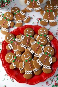 Soft & Chewy Gingerbread Men Cookies - Mom Loves Baking